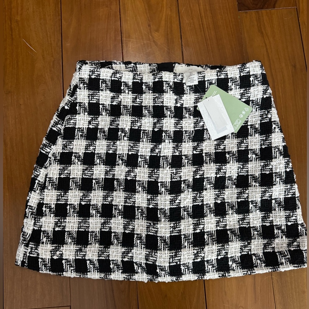 H&M Black and White Plaid Mini Skirt